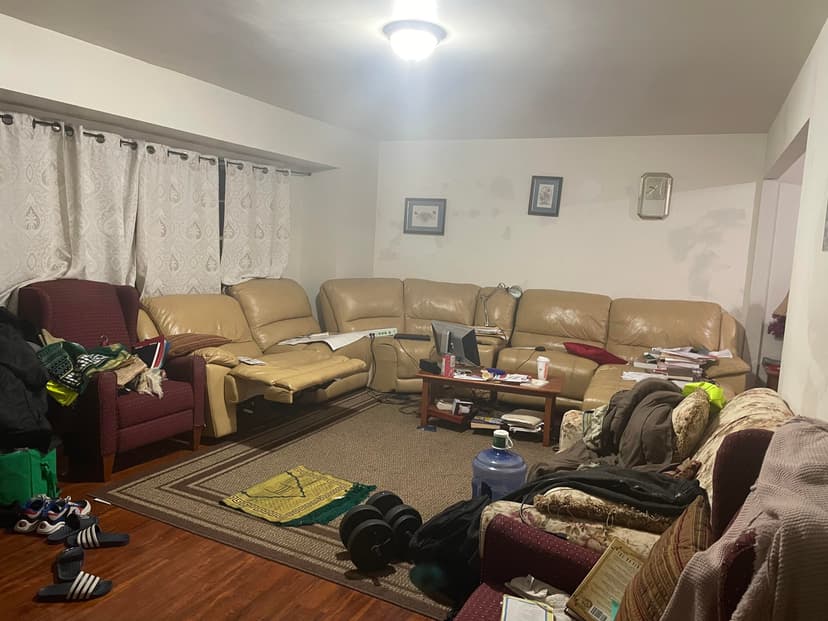 Original photo of a room with room-decor